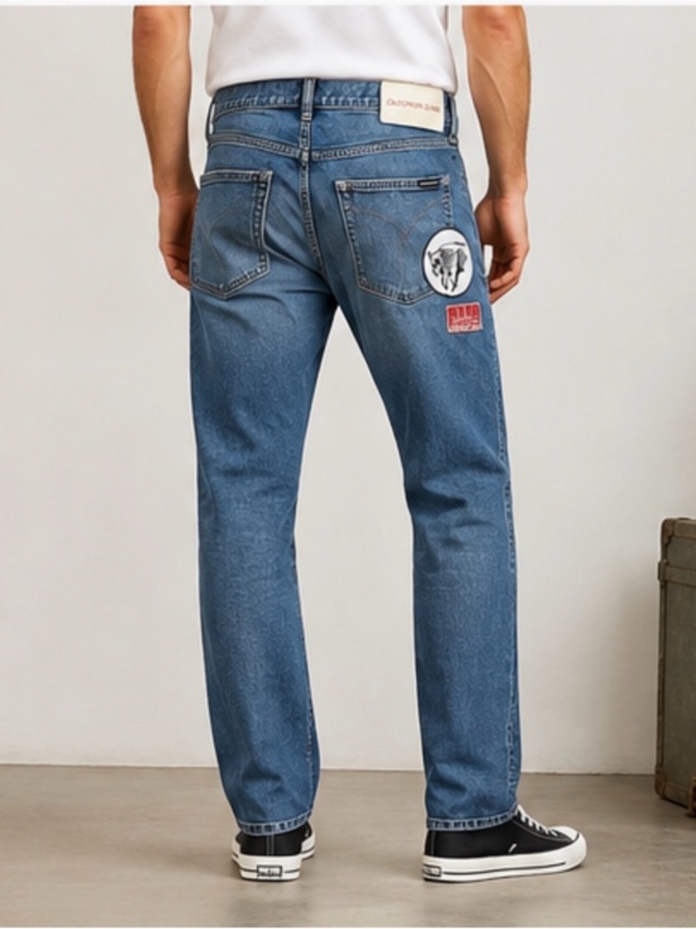Calvin Klein Jeans Men’s 34x32 Blue Denim Patch Jeans Buffalo Graphic